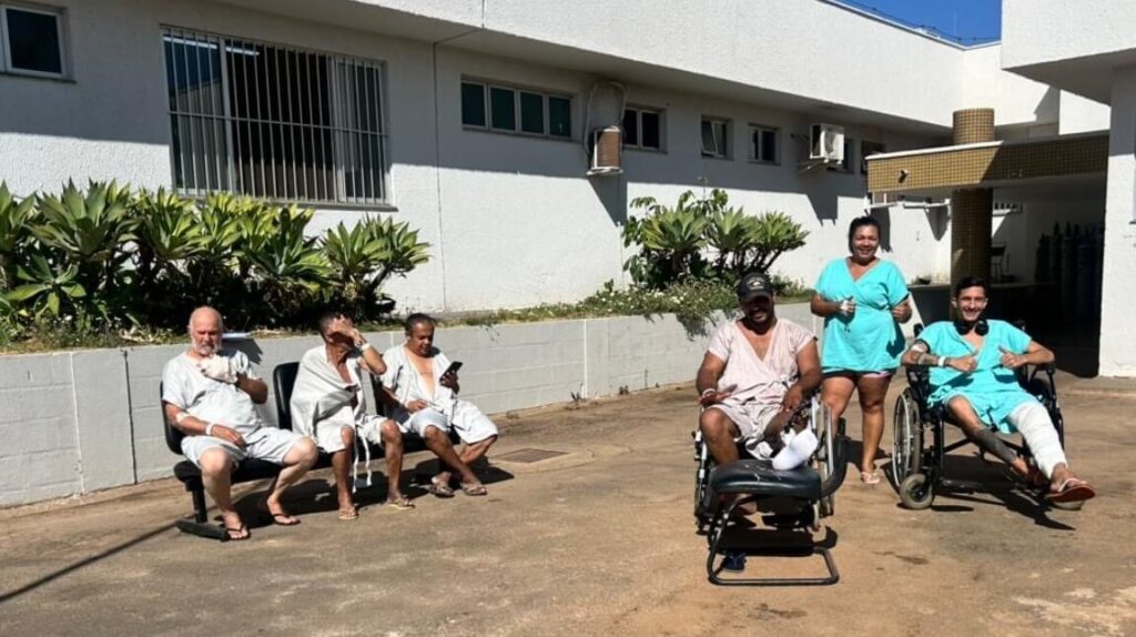 Banho de sol transforma rotina de pacientes no Hospital Estadual de Aparecida de Goiânia – Saúde