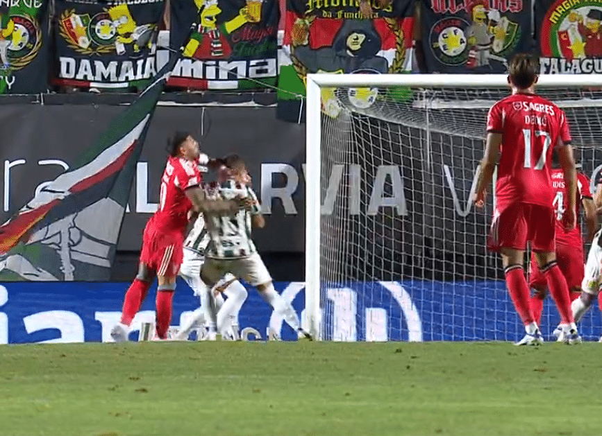Erro grave de arbitragem no Estrela-Benfica
