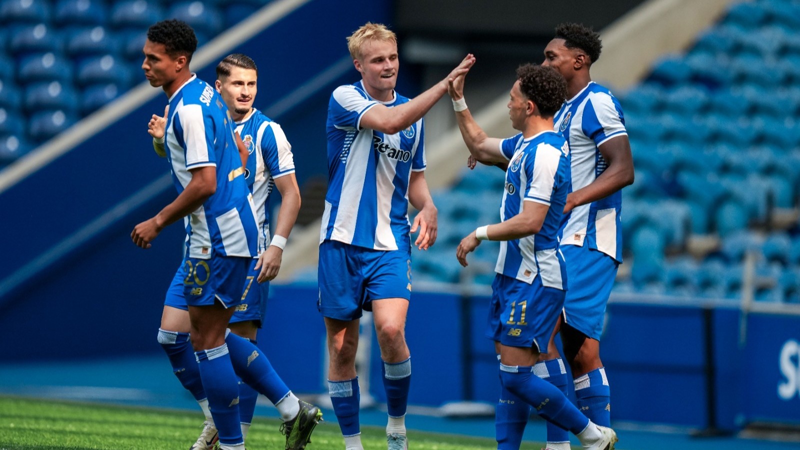 Baixa no FC Porto para o duelo com o Atlético Madrid