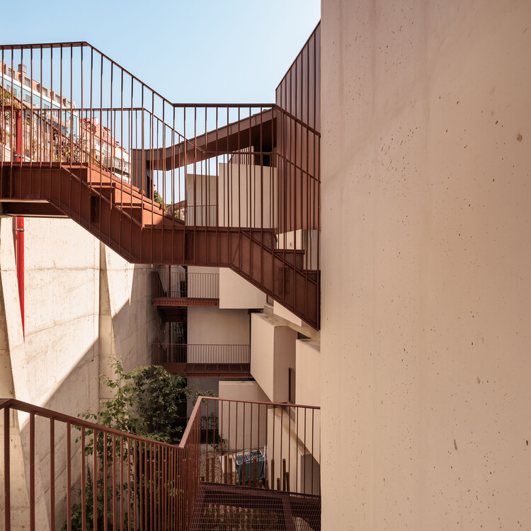 Edifício Residencial Montisnava / António Costa Lima Arquitectos - Imagem 17 de 43