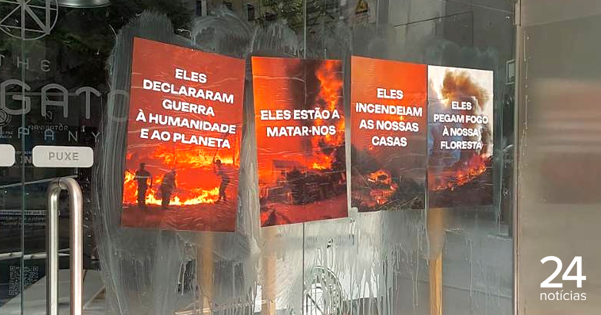 Climáximo cola imagens na sede da Navigator: "A Navigator mata pessoas através dos incêndios", diz o grupo - Atualidade
