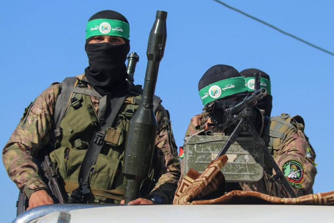 "Eles comem o que nós comemos": Hamas divulga um vídeo de refém israelita extremamente magro e num túnel apertado