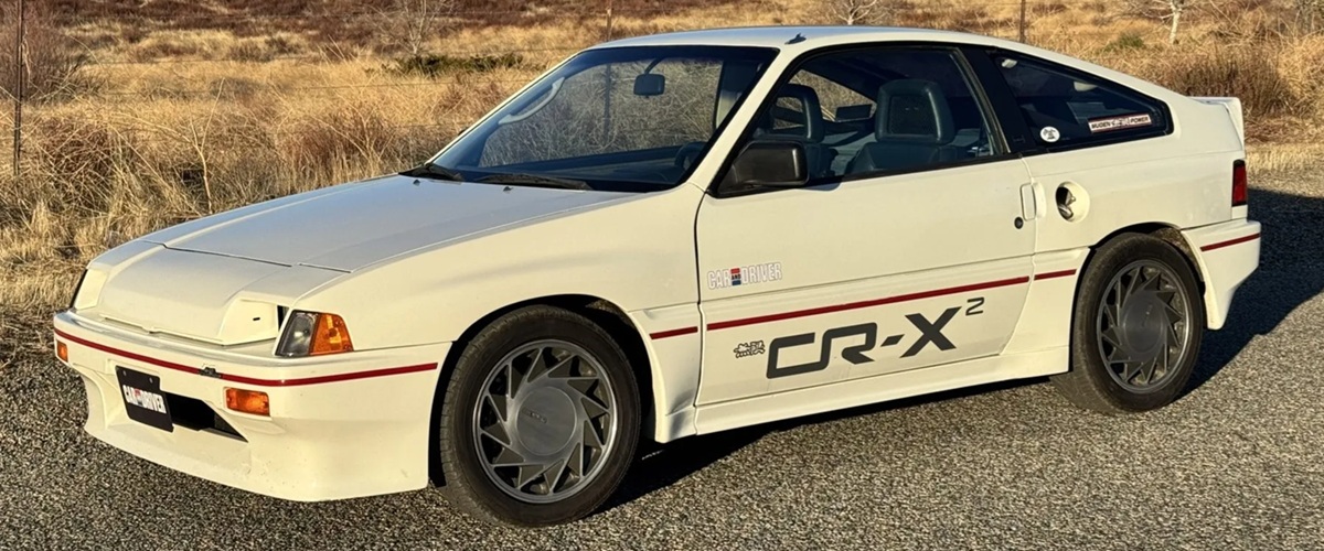Este Honda CR-X com uma surpresa no inteiror