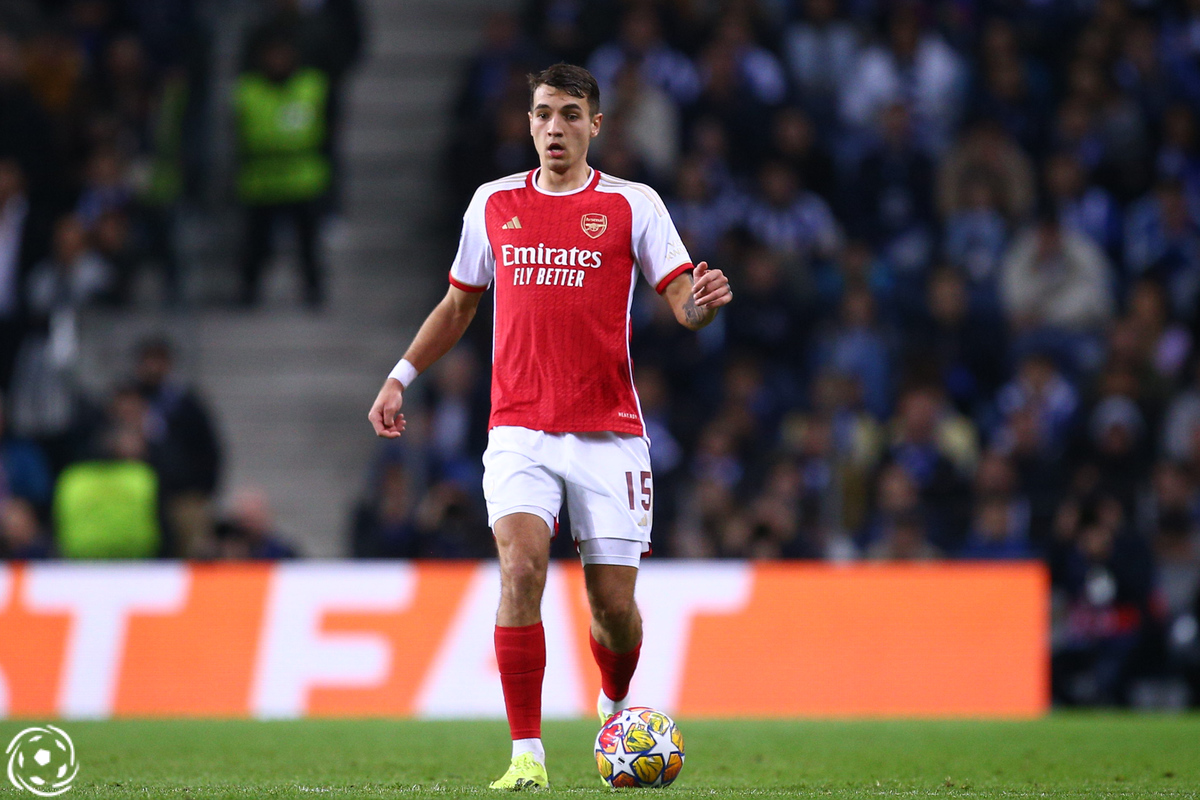 Arsenal rejeitou proposta de clube português por Jakub Kiwior