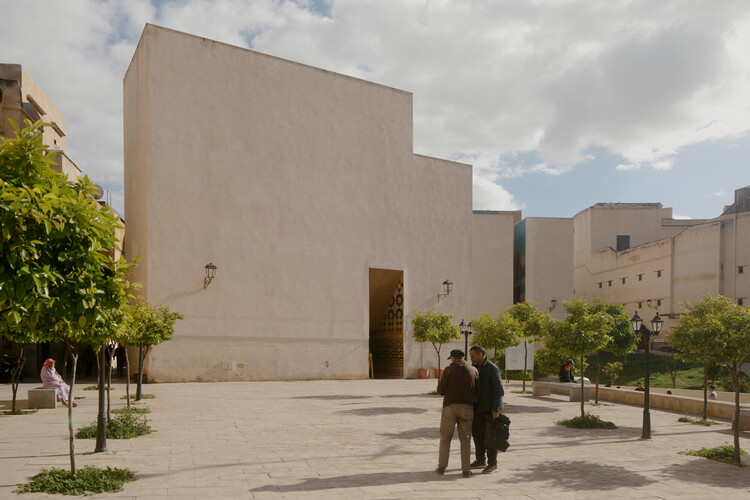Revitalização da Praça Lalla Yeddouna / Mossessian Architecture + Yassir Khalil Studio - Fotografia de Exterior, Concreto