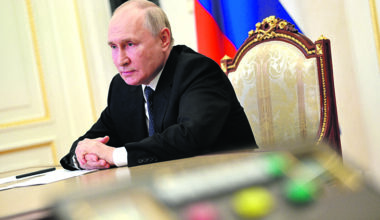 Rússia acusa certos países de realizarem "esforços titânicos" para interromper encontro entre Trump e Putin