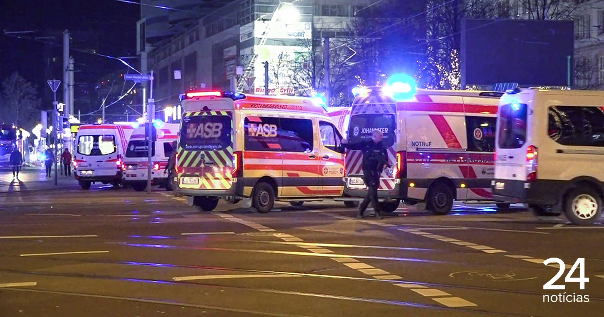 Um morto e cinco feridos após carro atropelar multidão em Évreux, França - Atualidade