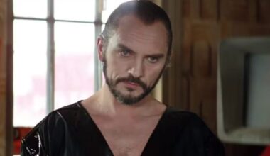 Terence Stamp, ator vilão de Superman, morre aos 87 anos