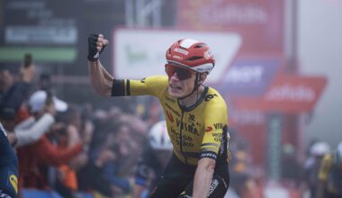 Vuelta a Espanha 2025 | Etapa 2 | Chuva, quedas e Vingegaard