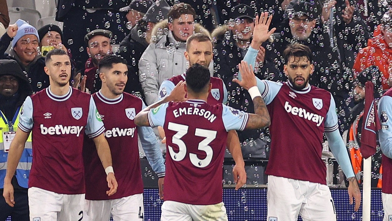 West Ham faz proposta por jovem médio português