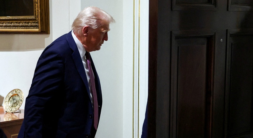 Trump contesta decisão de tribunal federal que considera ilegais maioria das tarifas