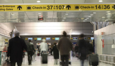 Comissão Europeia dá ‘luz verde’ a novos scanners nos aeroportos. Adeus às regras dos líquidos e dispositivos electrónicos