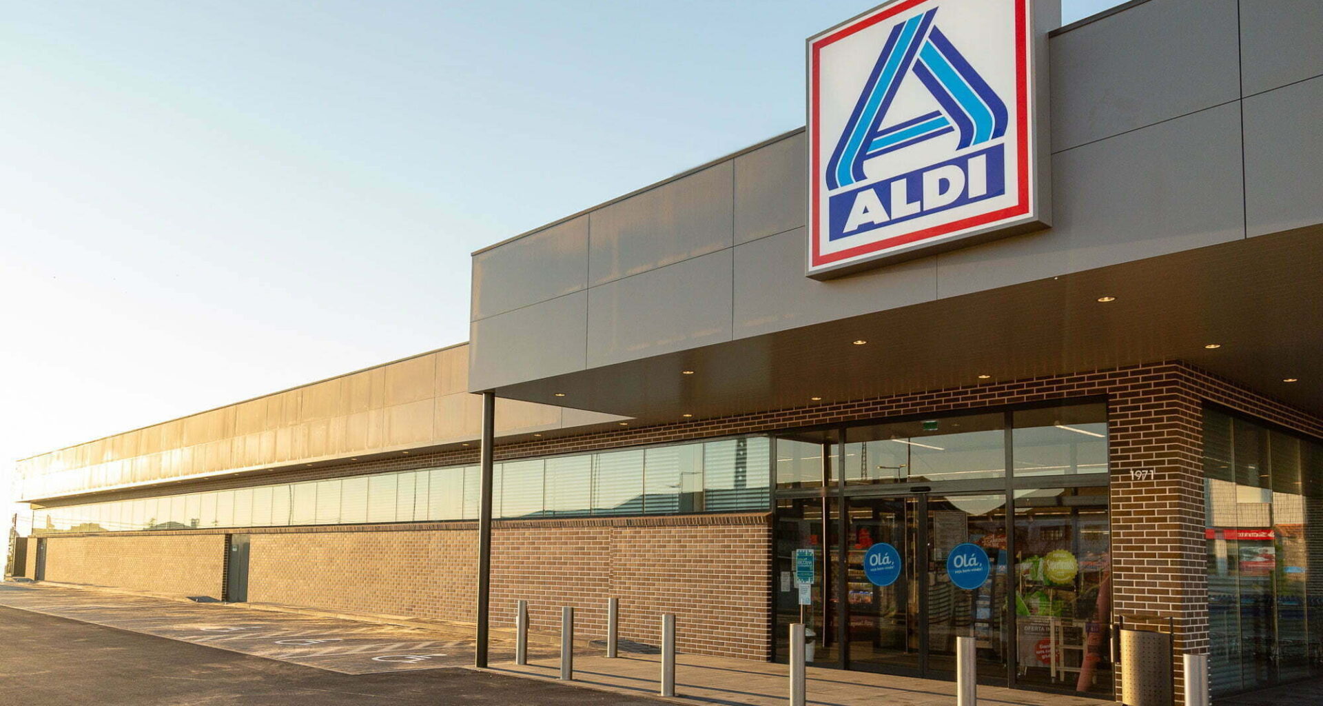 Este aspirador vertical potente com filtro HEPA chega ao ALDI por menos de 30€