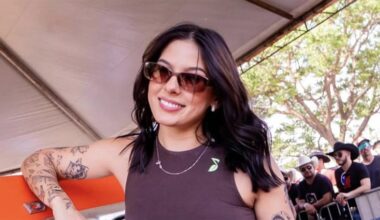Beleza da mãe de Ana Castela chama a atenção em novas fotos