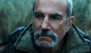 Vencedor do Oscar deixa aposentadoria e surge diferente em trailer instigante