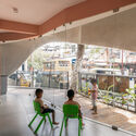 Centro de Cuidado Infantil Anganwadi / Fahed+Architects - Fotografia de Interiores, Balcão