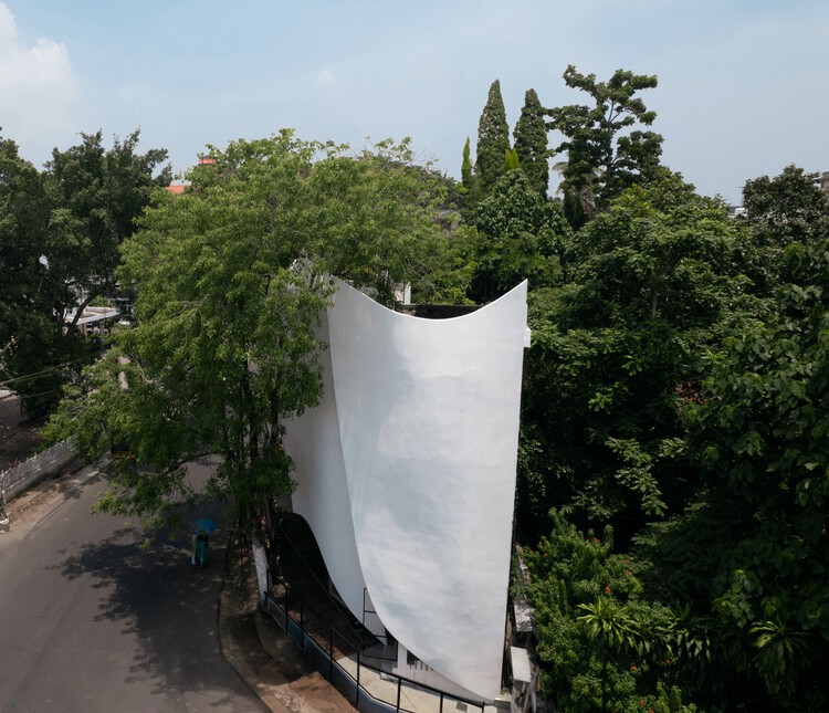 Centro de Cuidado Infantil Anganwadi / Fahed+Architects - Fotografia de Exterior