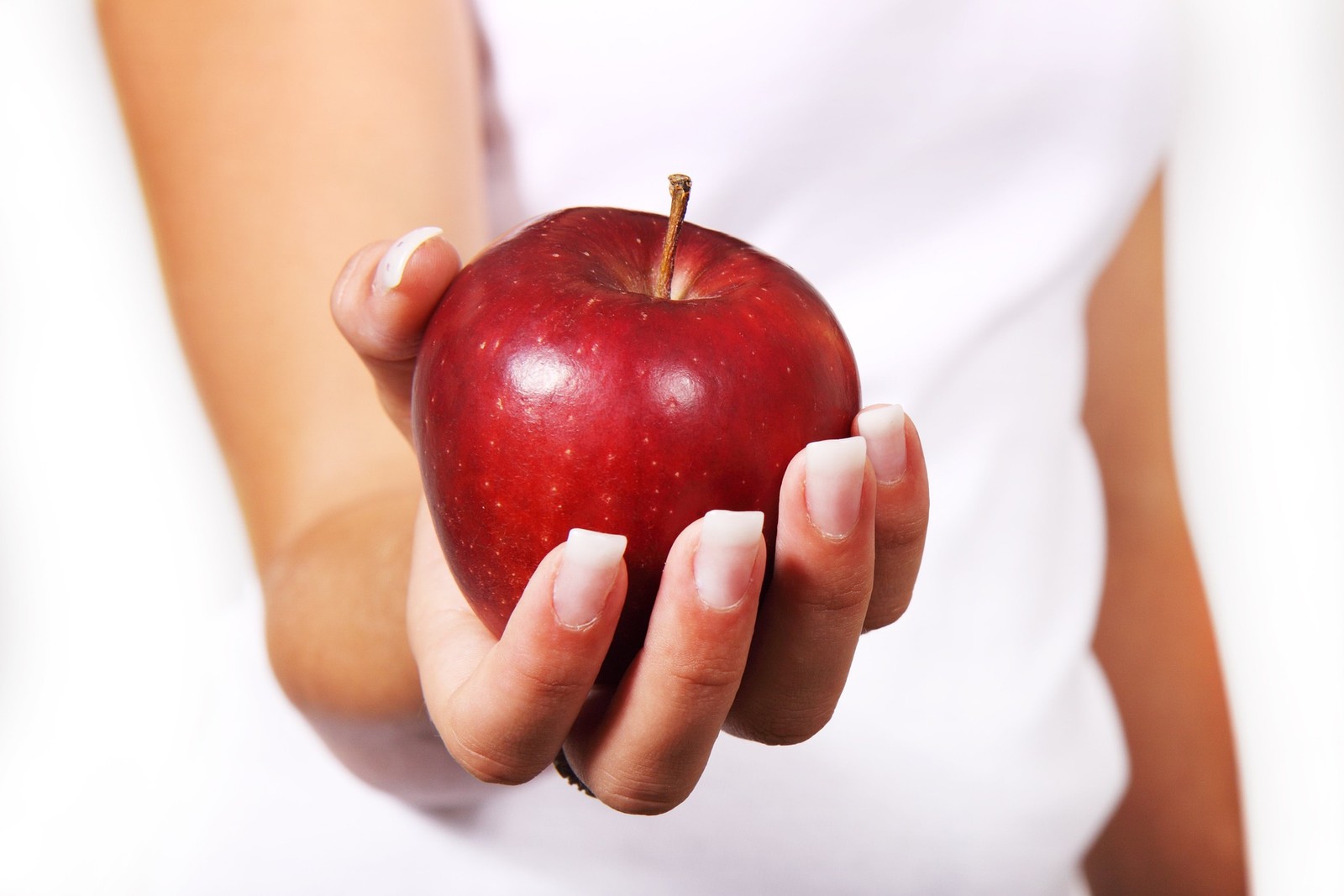 MAÇÃ - Nutritivas, contêm fibra conhecida como pectina, que é benéfica para a digestão e saciedade  — Foto: Pixabay