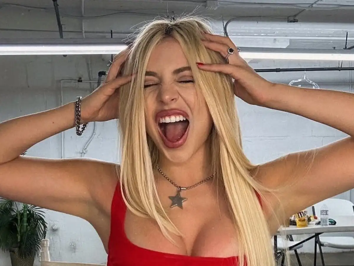 Ava Max cita comparações com Lady Gaga em música nova