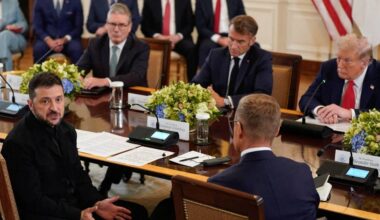Putin e Zelensky. Reunião à vista após cimeira com líderes europeus e da Ucrânia na Casa Branca