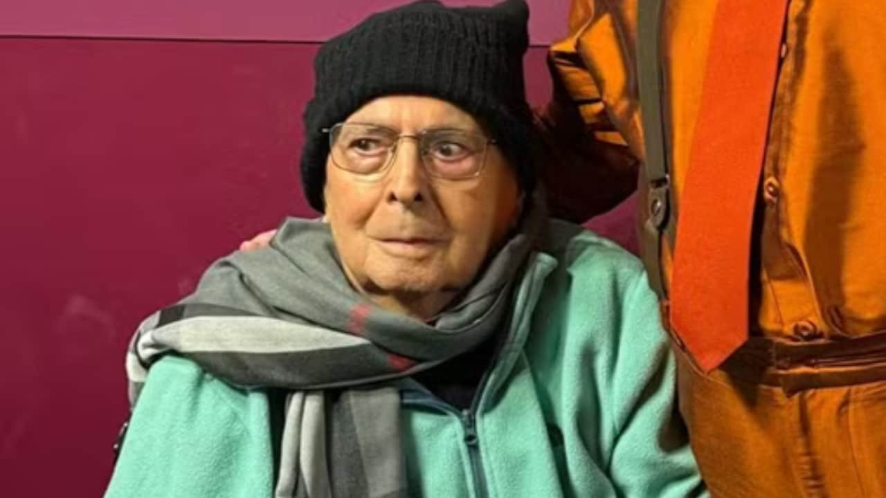 Benedito Ruy Barbosa, aos 94 anos, faz rara aparição após passar 1 mês internado