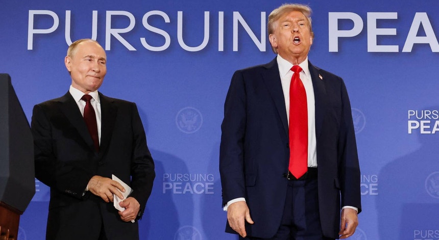 Kremlin desvaloriza negociações. Trump avisa que Putin pode não querer acordo