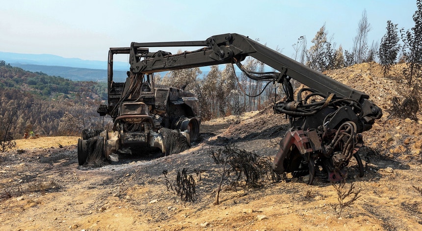 Incêndio em Sabrosa dominado durante a madrugada