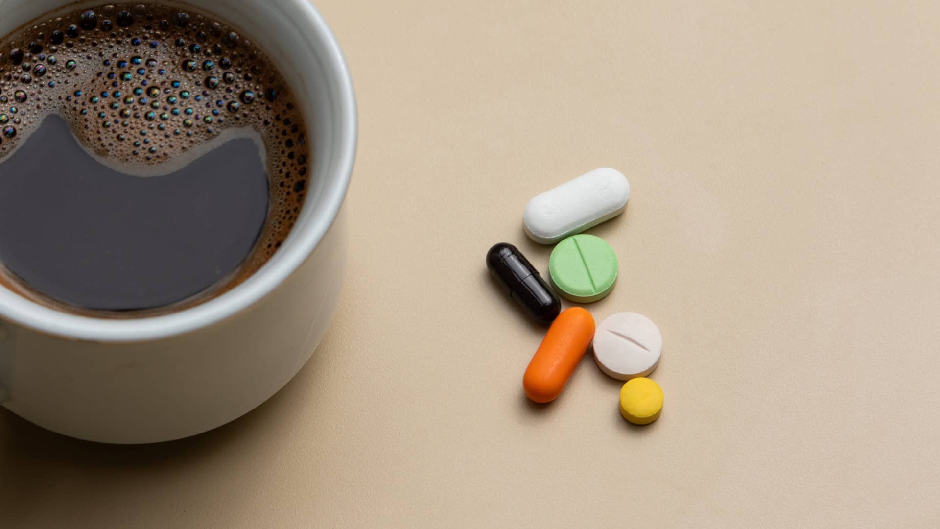 cafe-e-antibiotico-1-1920x1080