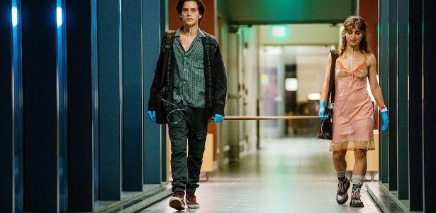 Cole Sprouse e Haley Lu Richardson em