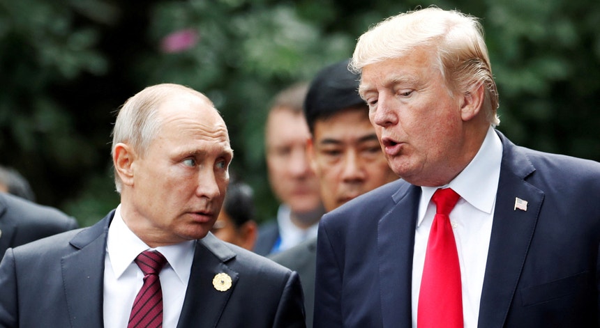 "Ele não quer". Trump preparado para encontro com Putin sem Zelensky