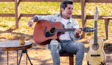 Daniel em sua fazenda em Brotas (SP), onde apresenta o Viver Sertanejo