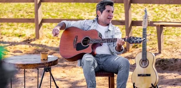 Daniel em sua fazenda em Brotas (SP), onde apresenta o Viver Sertanejo