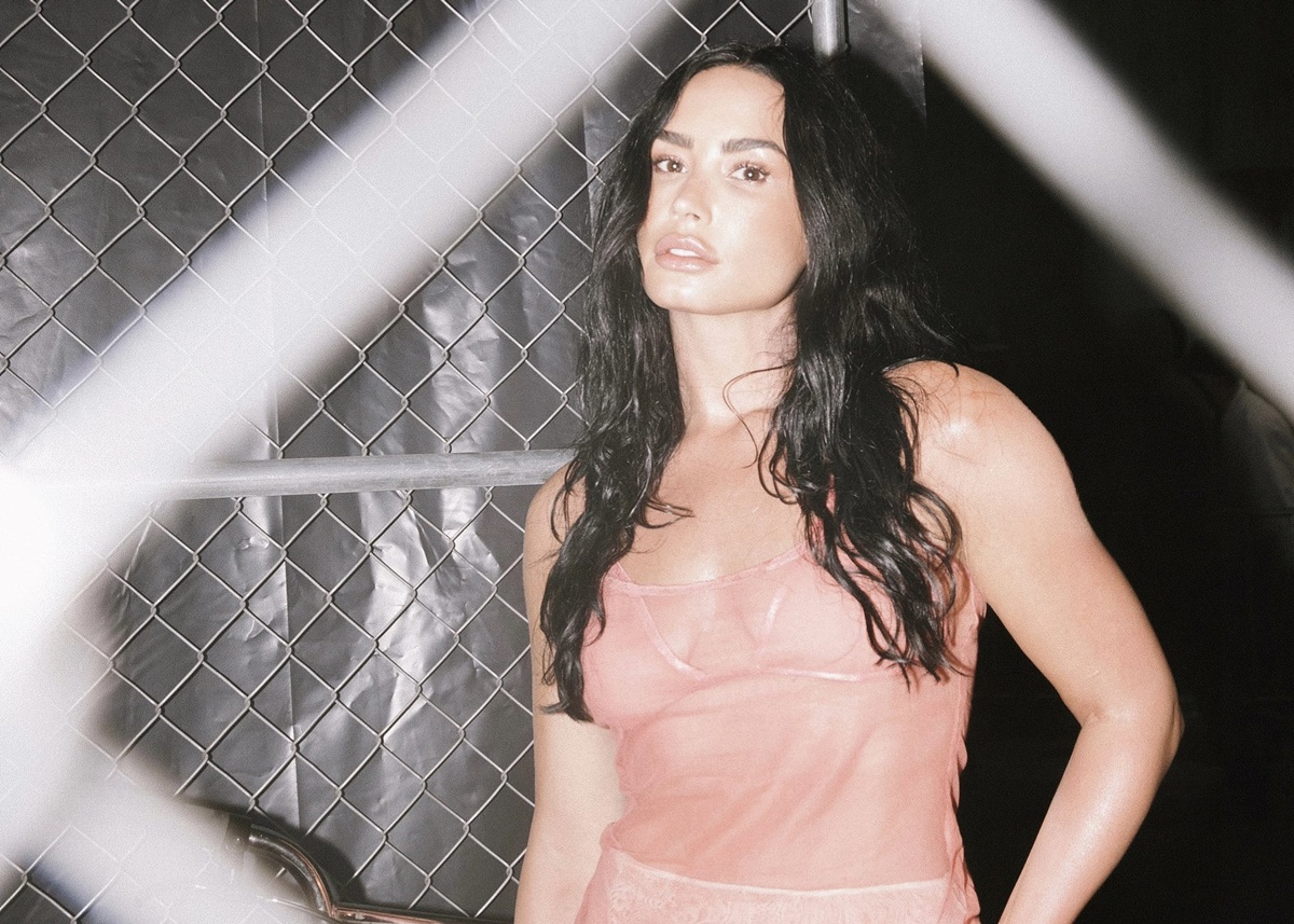 Demi Lovato fica fora da Billboard Hot 100 com "Fast"