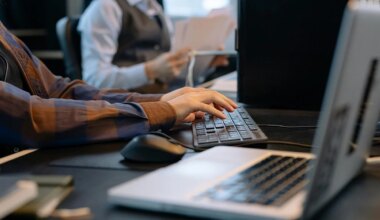 Fuga de talento leva tecnológicas nacionais a recorrer cada vez mais a cláusulas de não concorrência - Diário de Notícias