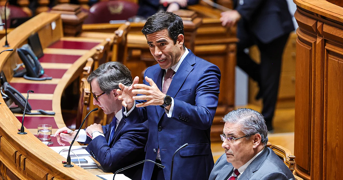 Lei dos Estrangeiros Retorna ao Parlamento em Setembro