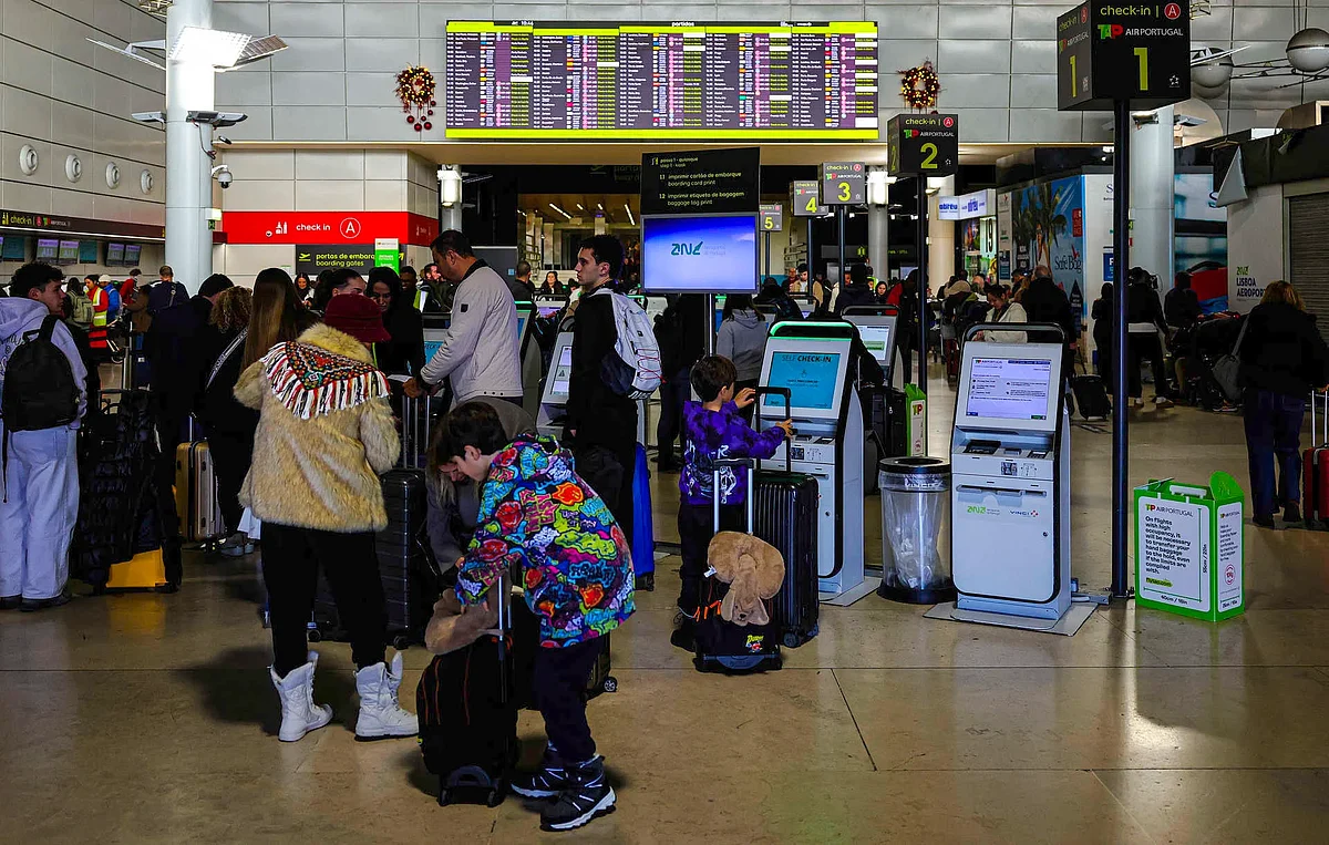 Portugueses batem recordes de férias para o estrangeiro e procura de viagens para o fim de ano dispara 30%