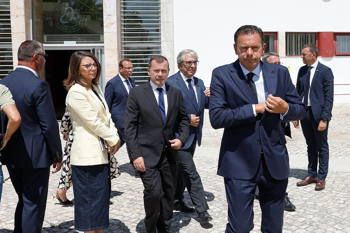 "Incêndio está fora de controlo". Covilhã lança novo alerta à população devido à "gravidade da situação"