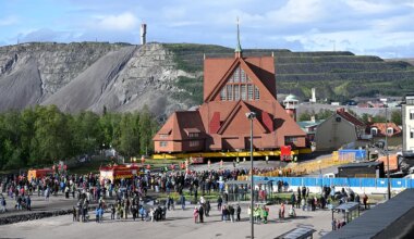 Suécia muda igreja centenária de 672 toneladas de sítio