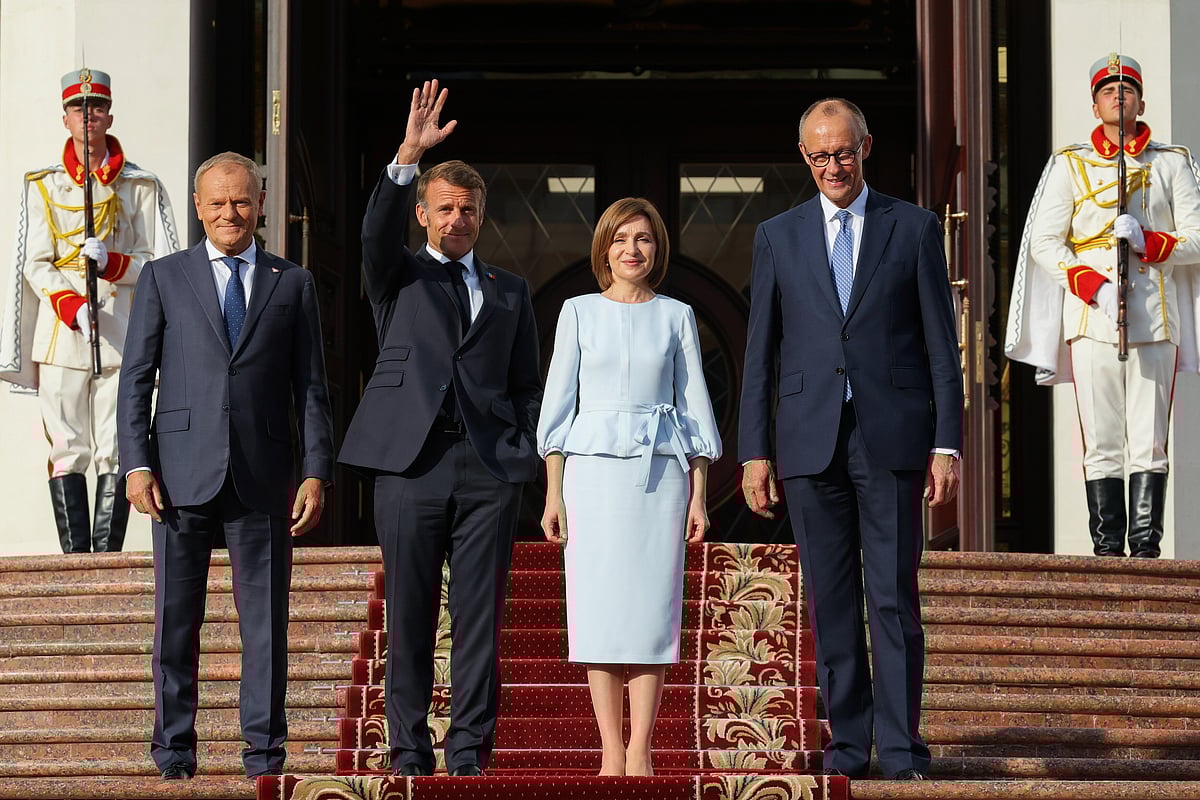 Tusk, Macron e Merz dão a cara por luta contra Putin na Moldova - Diário de Notícias