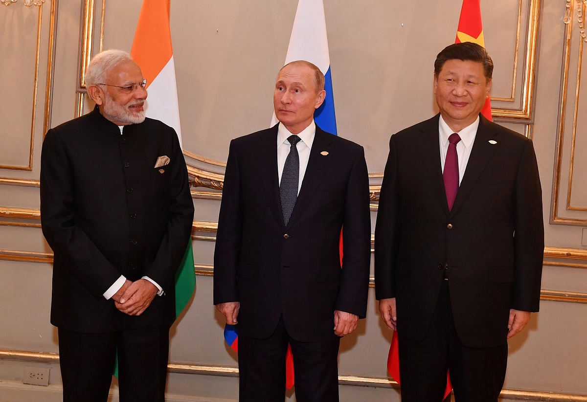 Xi Jinping, Narendra Modi e Putin voltam a alinhar agendas em cimeira na China