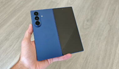 Dobraram o Galaxy Z Fold7 200 mil vezes. Não vais acreditar no que falhou