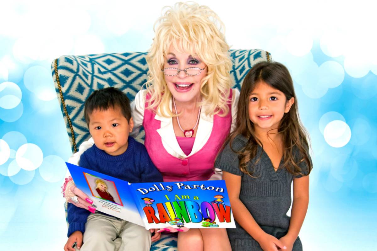Dolly Parton está a dar livros grátis a crianças em Wandsworth