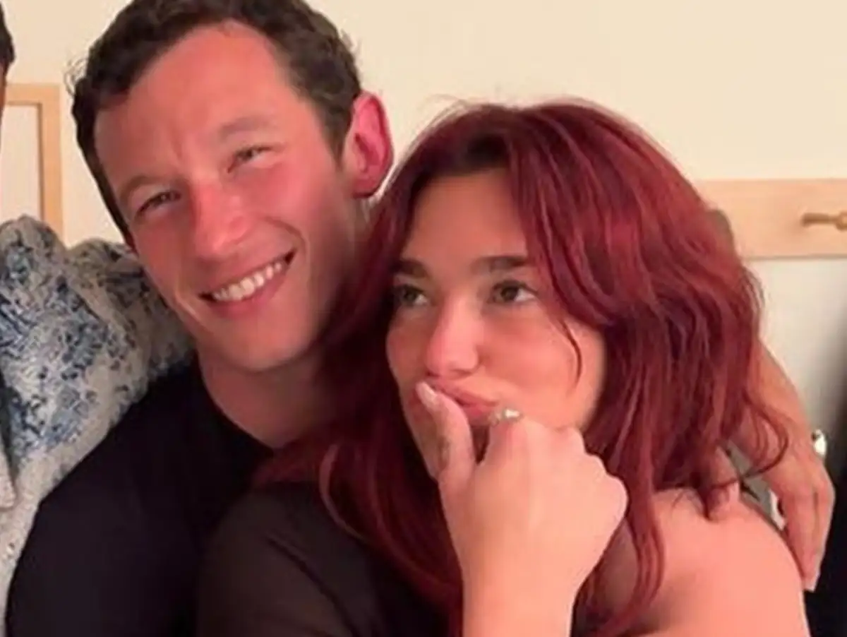 Dua Lipa confirma noivado: saiba quem é o noivo Callum Turner!