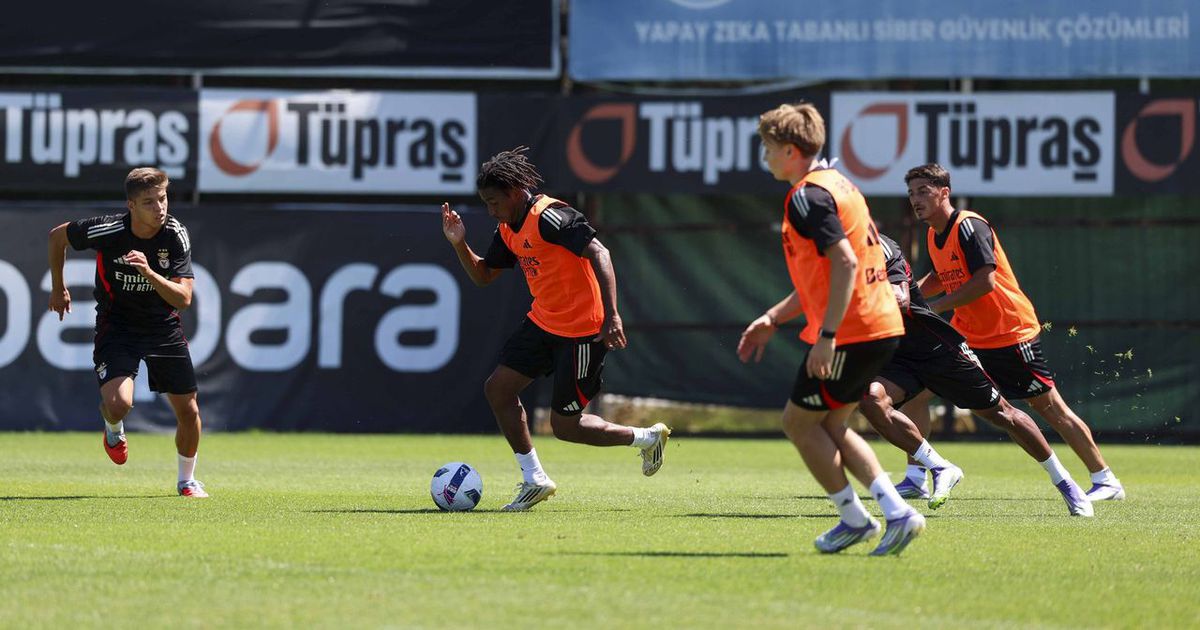 A mensagem do Benfica para os ex-jogadores que estão no Besiktas (foto)