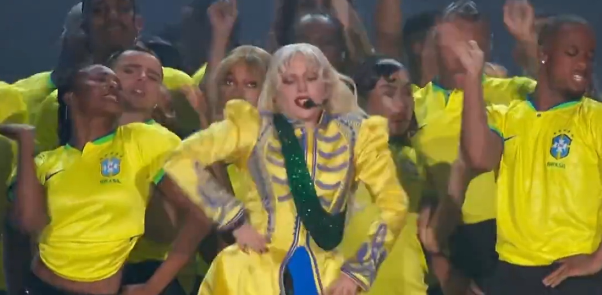 Lady Gaga assina contrato e volta para o Brasil em 2026 com turnê