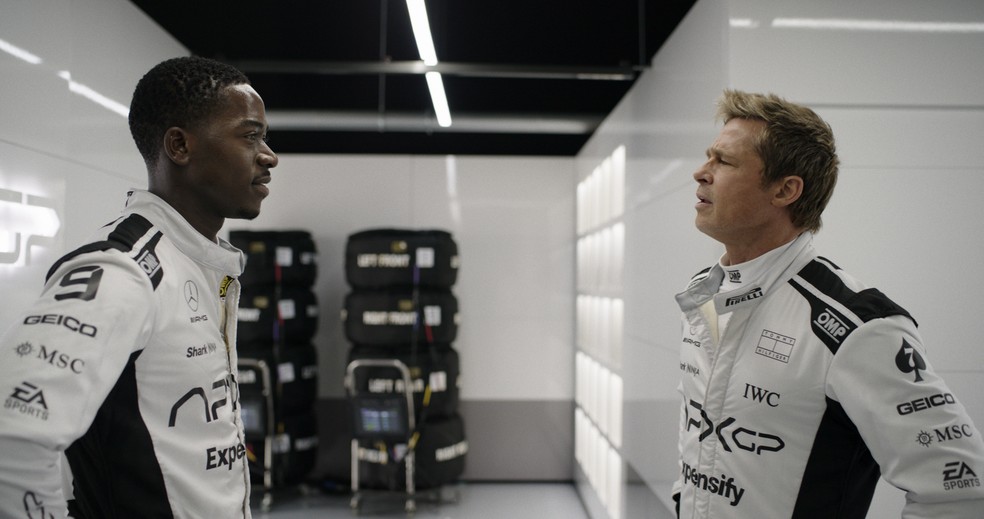 Damson Idris e Brad Pitt em 'F1: o filme' — Foto: Divulgação