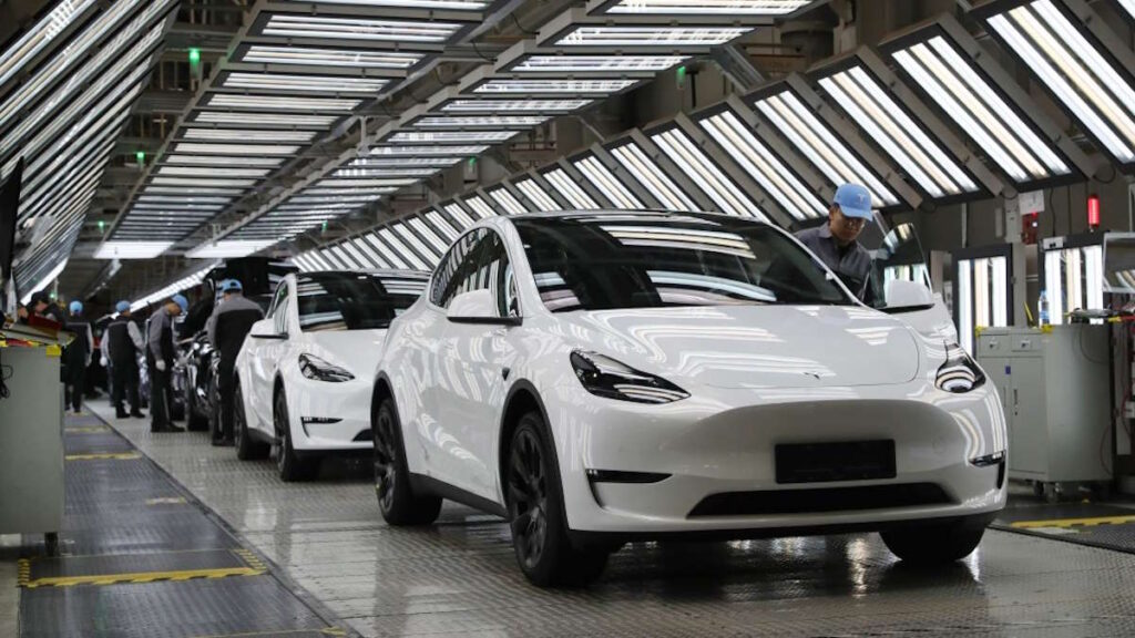 Tesla BYD carros elétricos Europa