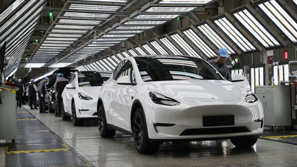 Tesla BYD carros elétricos Europa