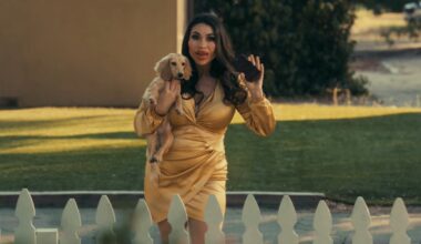 O deboche do Falling in Reverse a Tommy Lee e Brittany Furlan em novo clipe