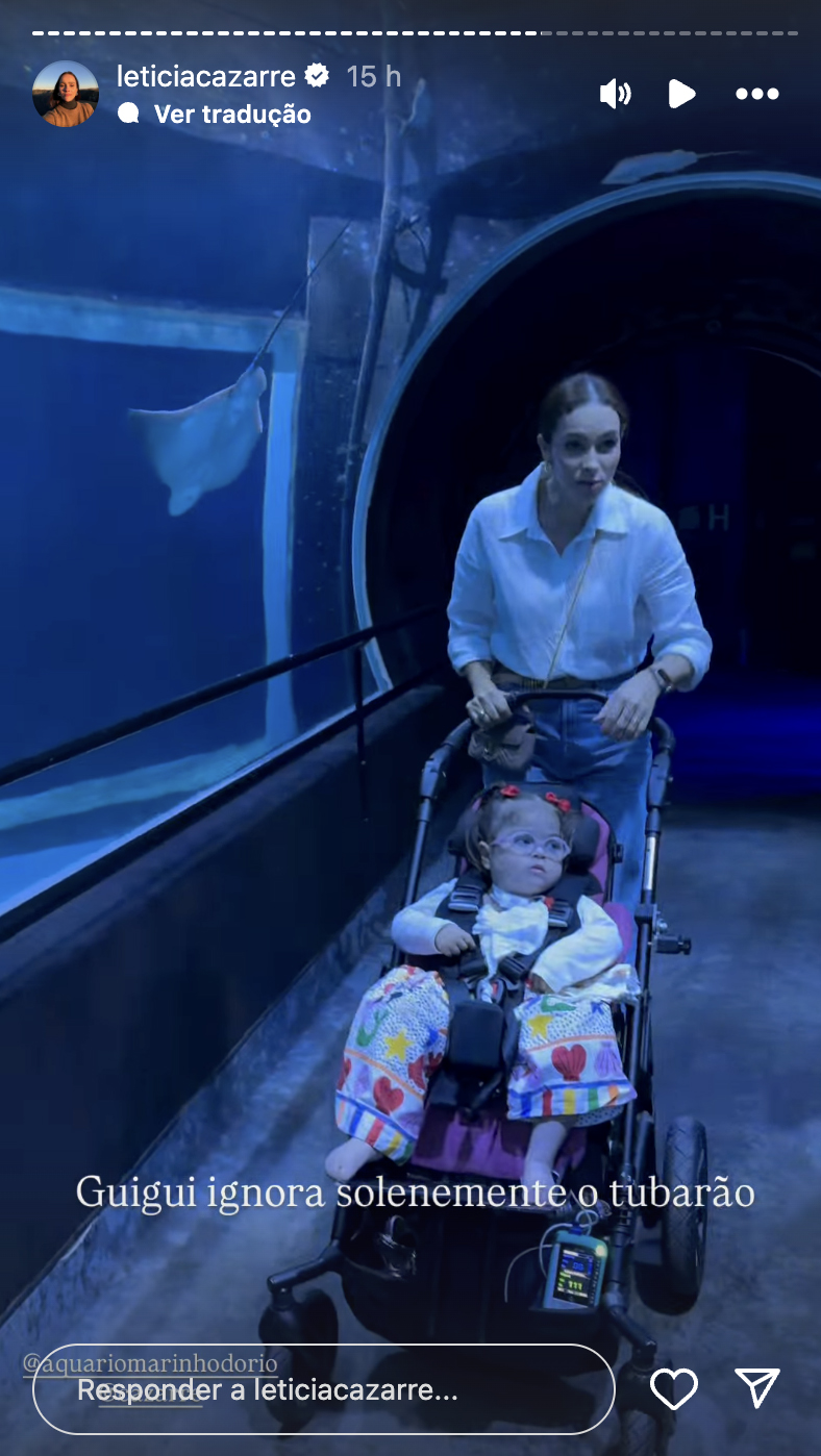Juliano Cazarré e Leticia Cazarré mostram o primeiro passeio de Maria Guilhermina